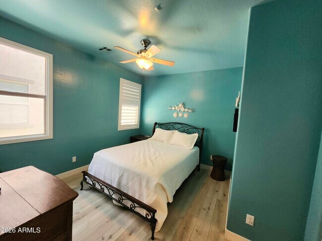 Building Photo - 12864 W Hedge Hog Pl
