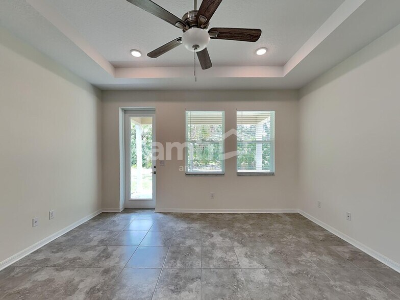 Building Photo - 8634 Firefly Pl