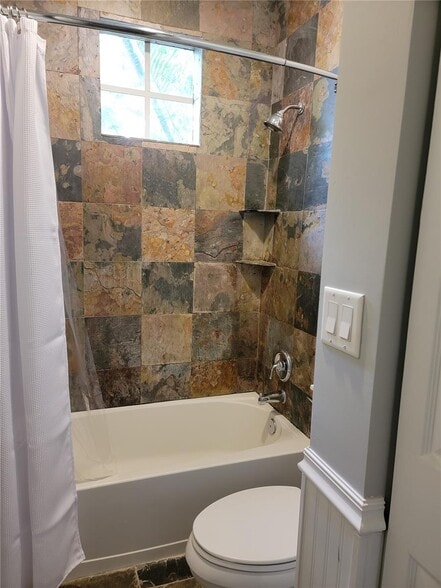 Building Photo - 486 SW 5th St