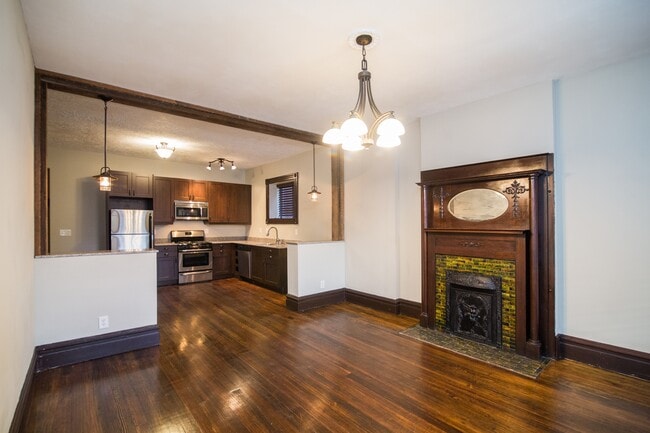Primary Photo - 3151 Arsenal St