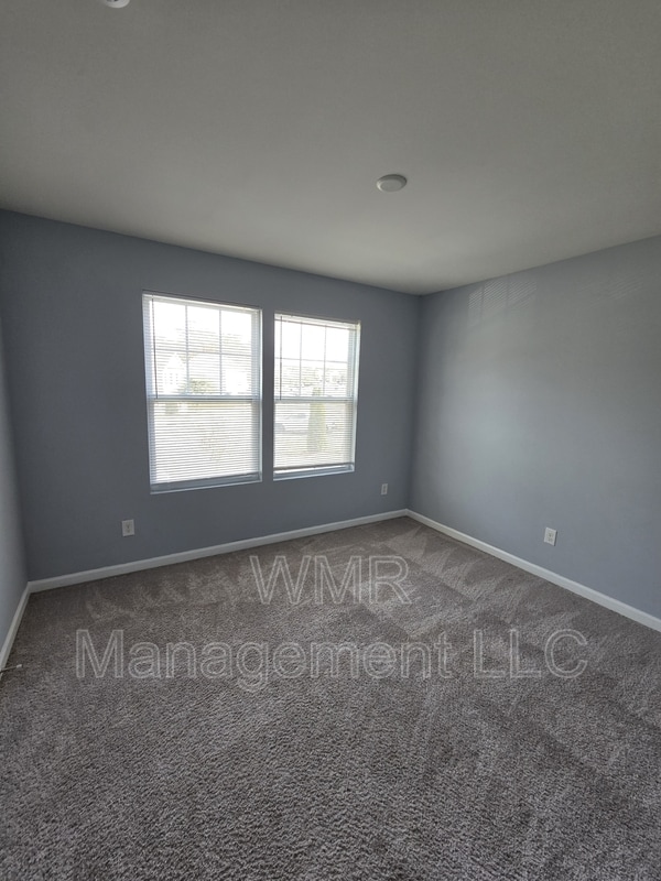 Building Photo - 912 Sherman St