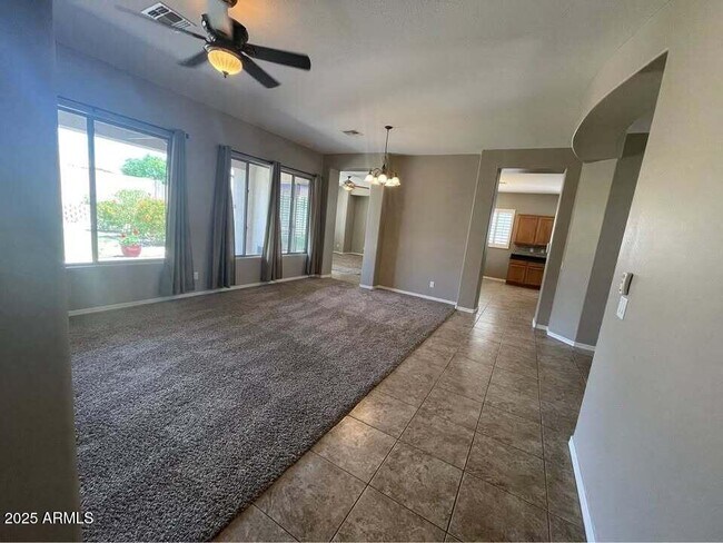 Building Photo - 4918 W Carpenter Dr