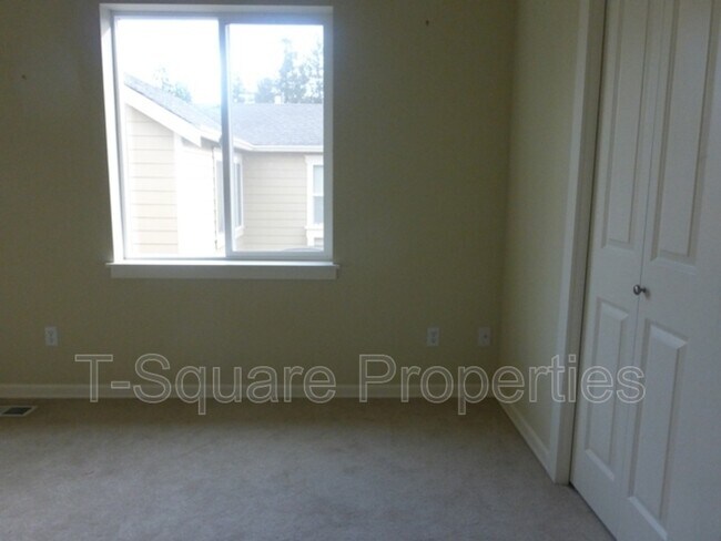 Building Photo - 11842 173rd Pl NE