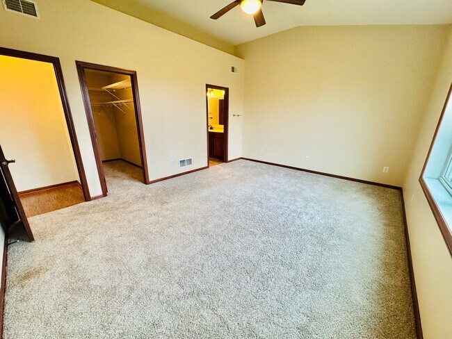 Building Photo - 18893 97th Pl N