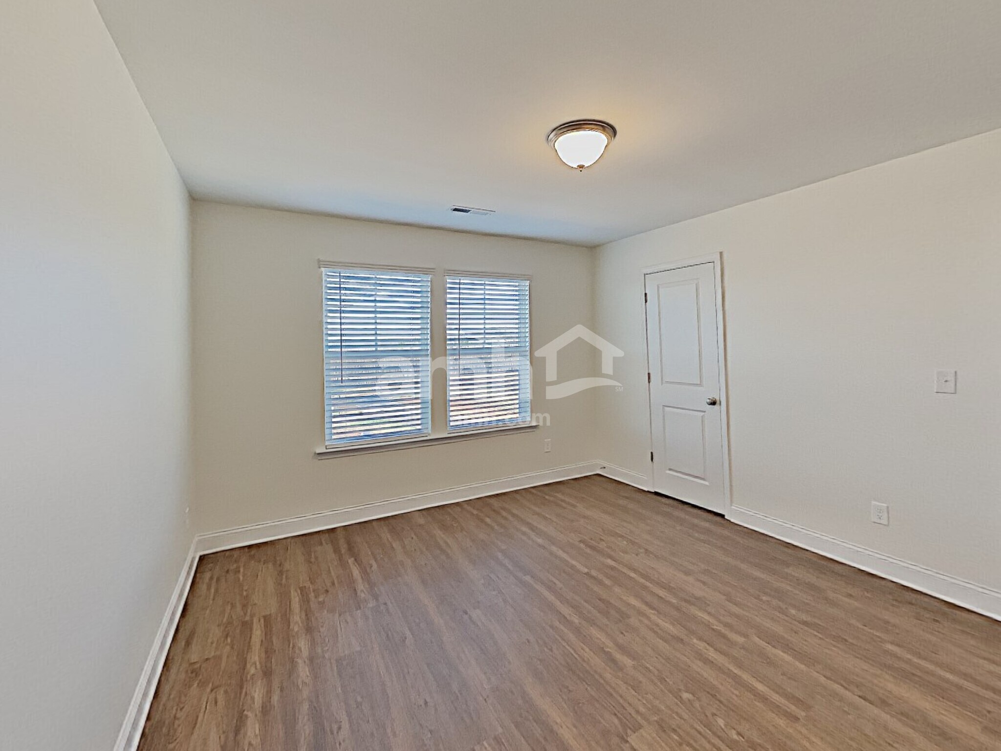 Building Photo - 214 Argea Dr