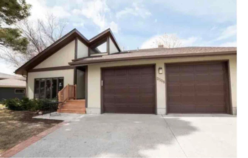 Primary Photo - 2508-213a 13A St SW