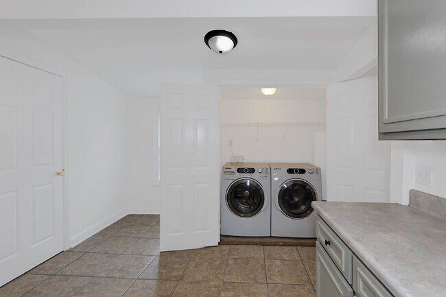 Building Photo - 1601 18th St