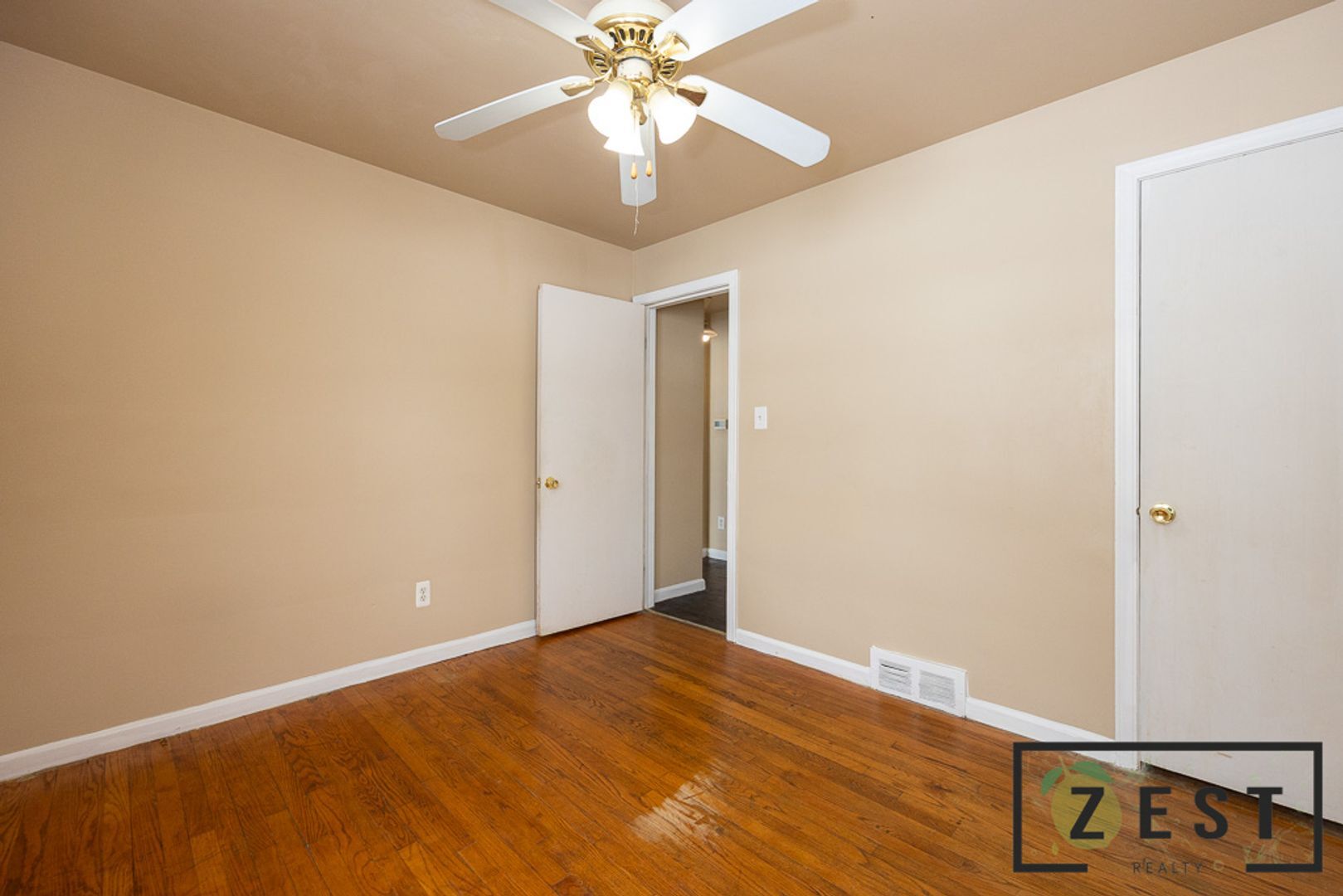 Building Photo - OPEN HOUSE SATURDAY MAY 3RD 2025 10-10:30A...