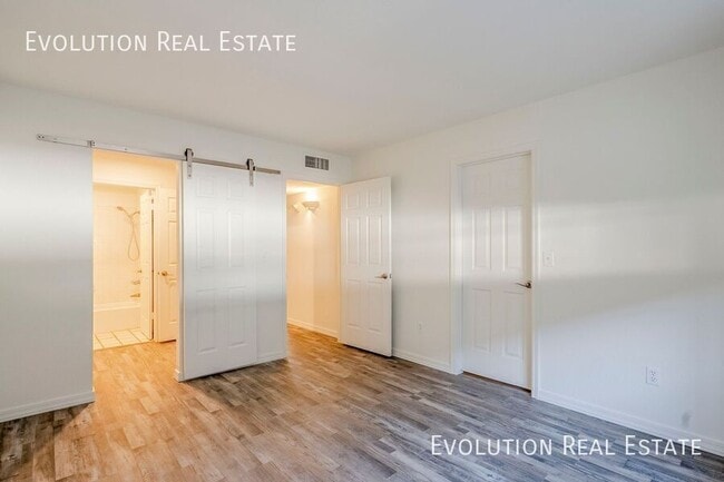 Building Photo - 7502 E. Thomas-105