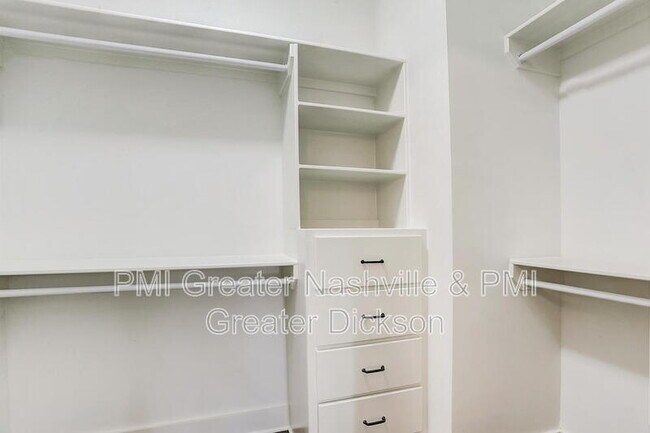 Building Photo - 1113 Park St