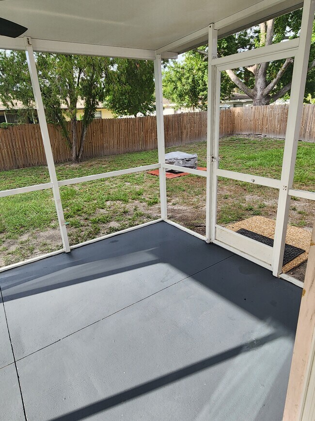 Building Photo - 4227 Larkin St