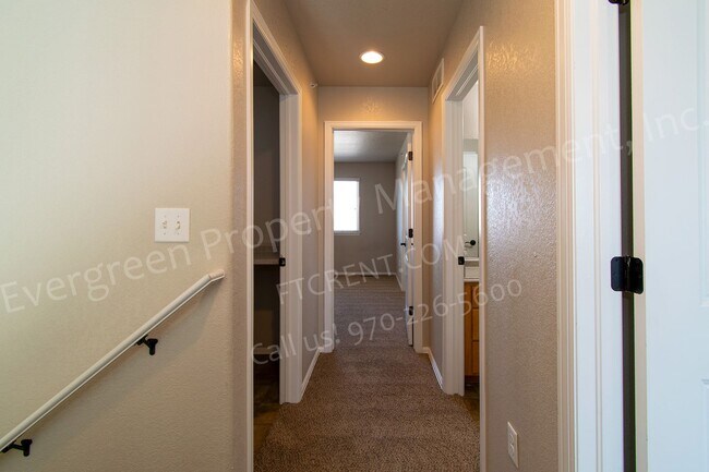 Building Photo - 3015 Denver Dr