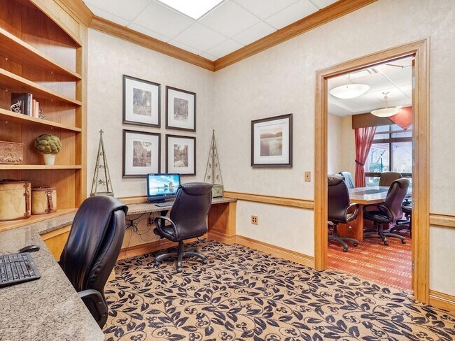 Building Photo - 1008 Portland Ave