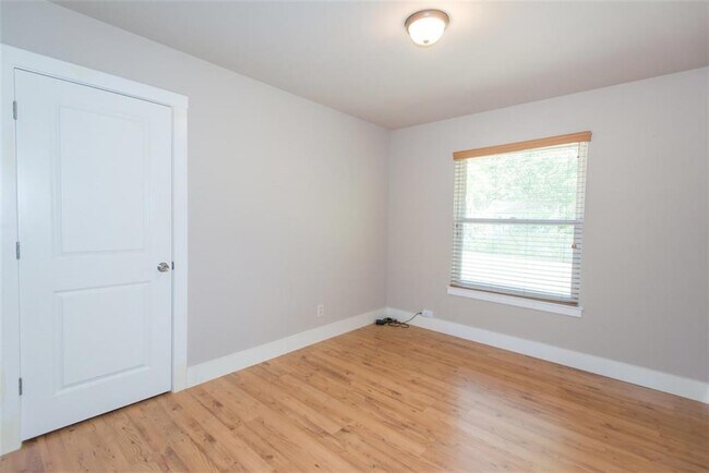 Building Photo - 4605 Clawson Rd