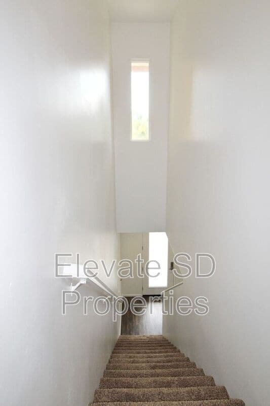Building Photo - 2888 C St