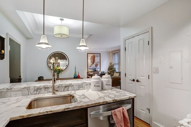 Building Photo - 1323 Clifton St NW