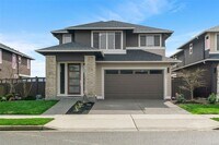 Building Photo - Beautiful 4 bed/2.5 bath dream home in Mon...