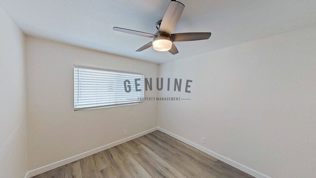 Building Photo - 3 Bedroom Beautifully Upgraded Home in Ana...