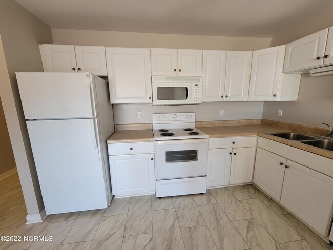 Building Photo - 109 Daughety Ct