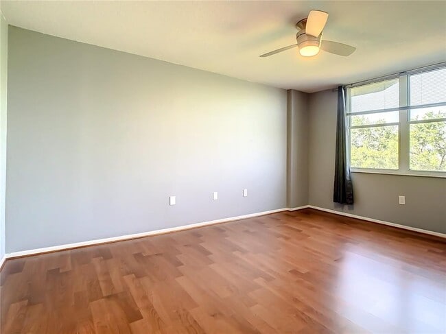 Building Photo - 2333 Feather Sound Dr