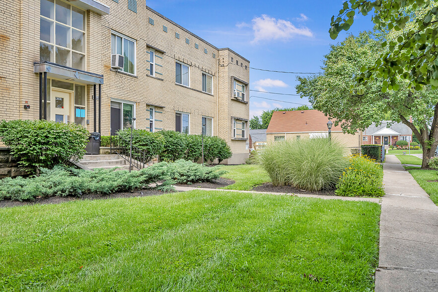 Building Photo - Marsue apartments