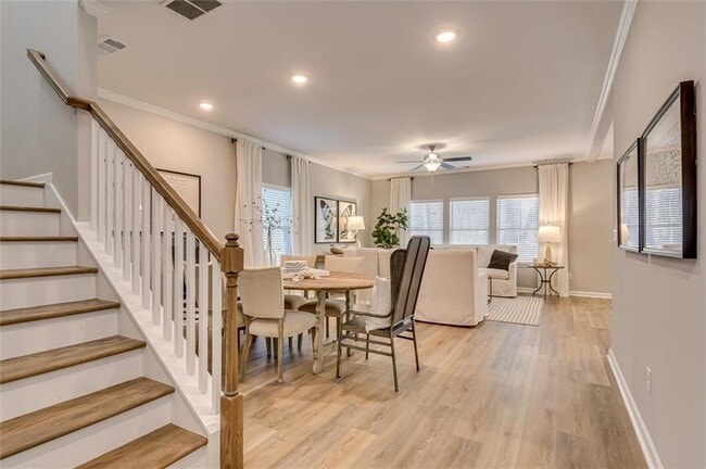 Building Photo - 105 Essence Dr