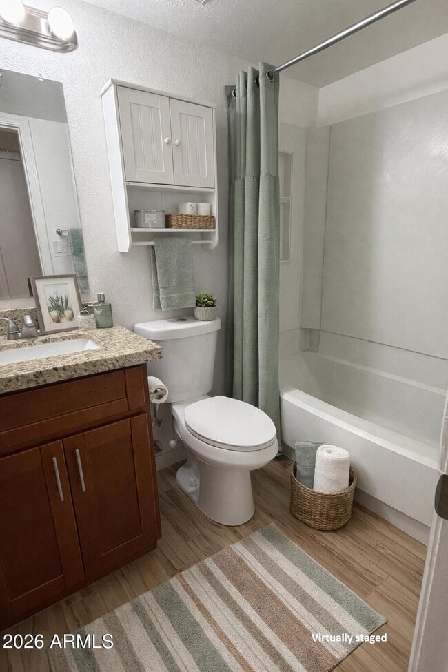 Building Photo - 533 W Guadalupe Rd