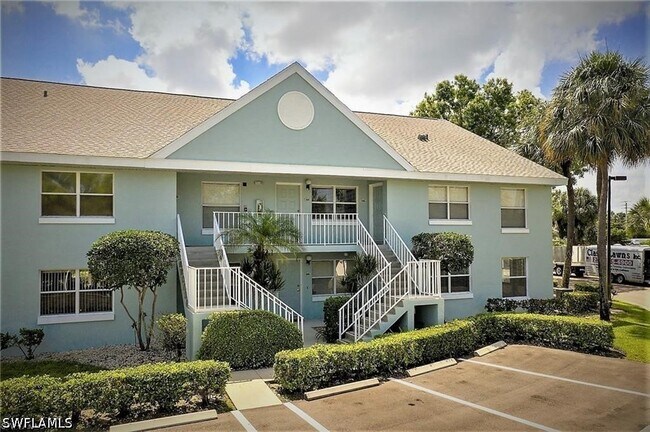 Building Photo - 185 Grand Oaks Way