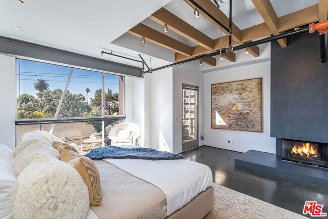 Building Photo - 1212 Abbot Kinney Blvd