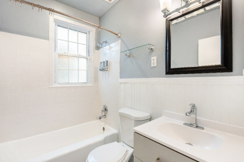 Building Photo - 903 S Frederick St