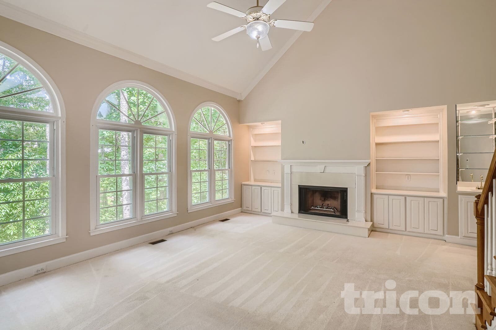 Building Photo - 2207 Lullwater Dr