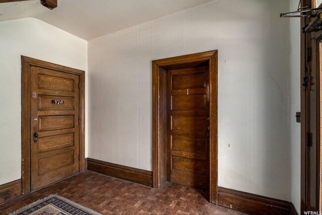 Building Photo - 174 E 300 S