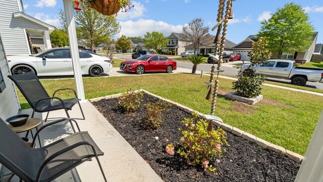 Building Photo - Beautiful 3 Bedroom Home in Port Wentworth with Fenced Backyard and Community Pool