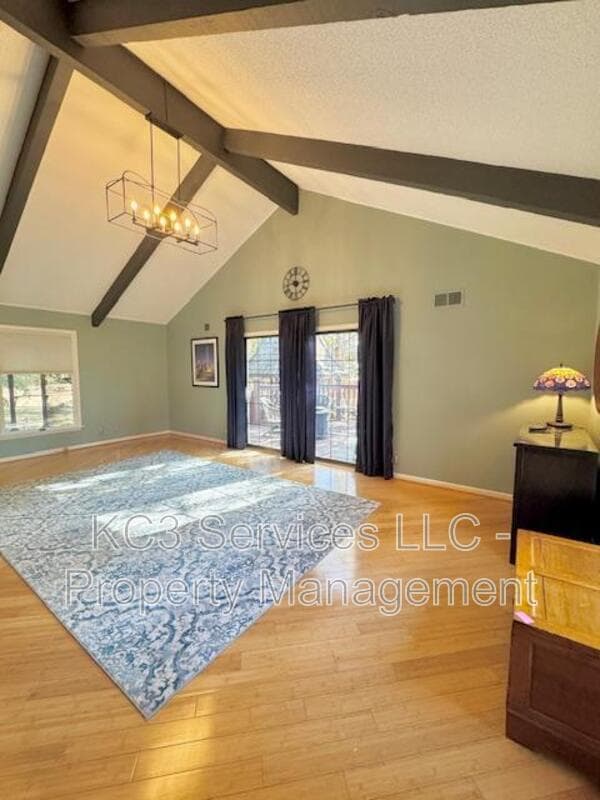 Building Photo - 615 E 101st Terrace