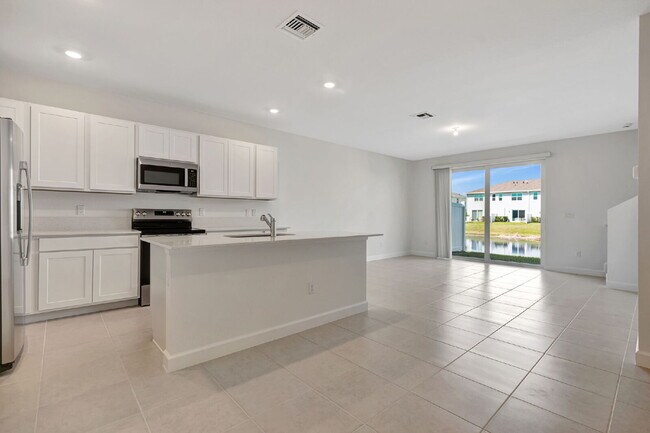 Building Photo - Modern Townhome @ Veranda Landing