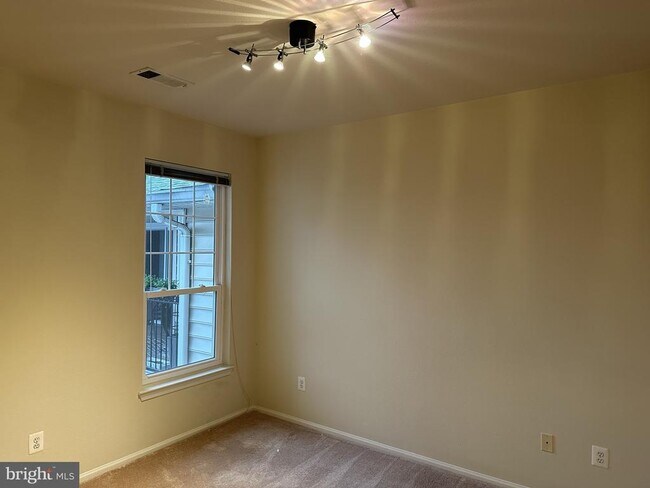 Building Photo - 1550 Spring Gate Dr.