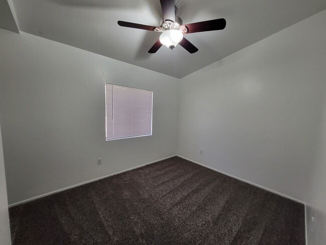 Building Photo - 1ST MONTH RENT FREE!!! GREAT SINGLE LEVEL ...