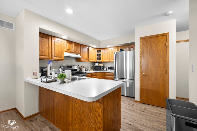 Building Photo - 306 Grande Dr
