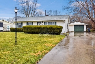 Building Photo - 604 E Pearl St