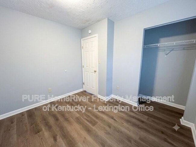 Building Photo - 1034 Marshall Park Dr