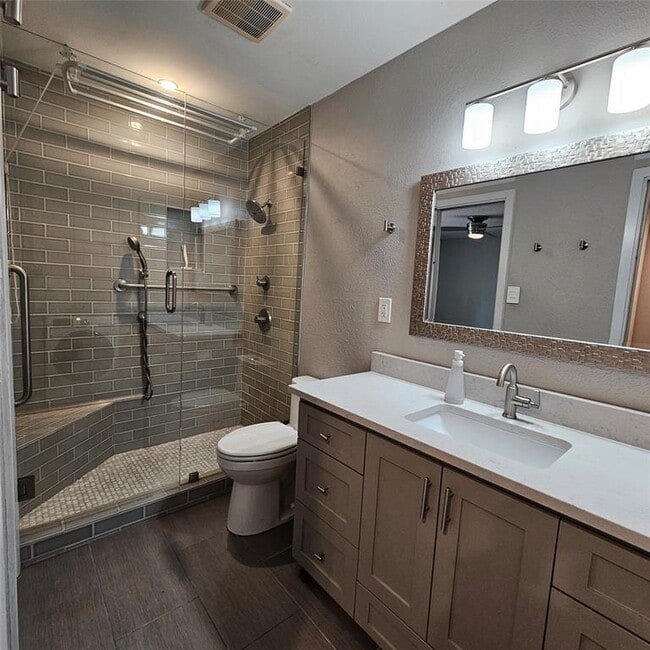 Building Photo - 7801 Shoal Creek Blvd