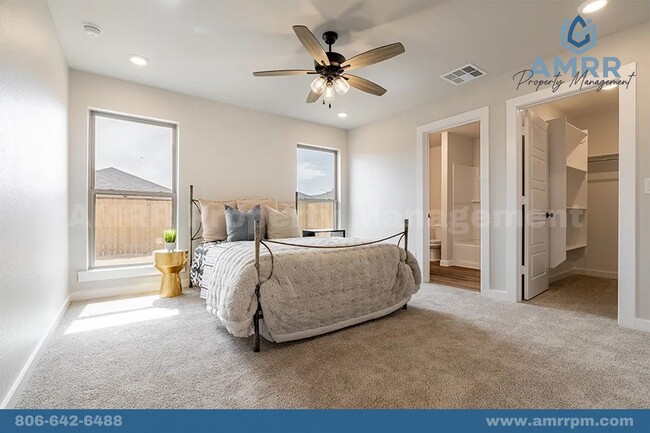 Building Photo - NEW 3 Bedroom In Bell Farms!