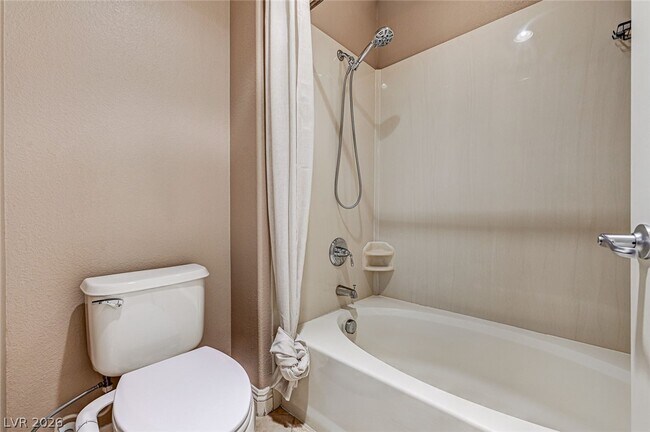 Building Photo - 56 E Serene Ave