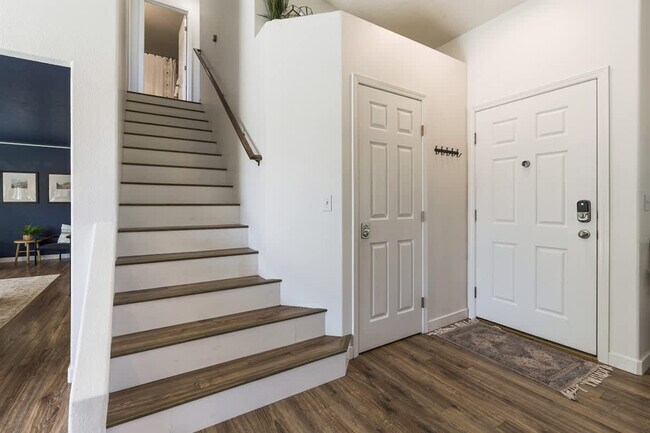 Building Photo - 19701 Cumberland Way