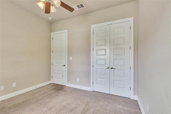 Building Photo - 1805 Grebe Dr