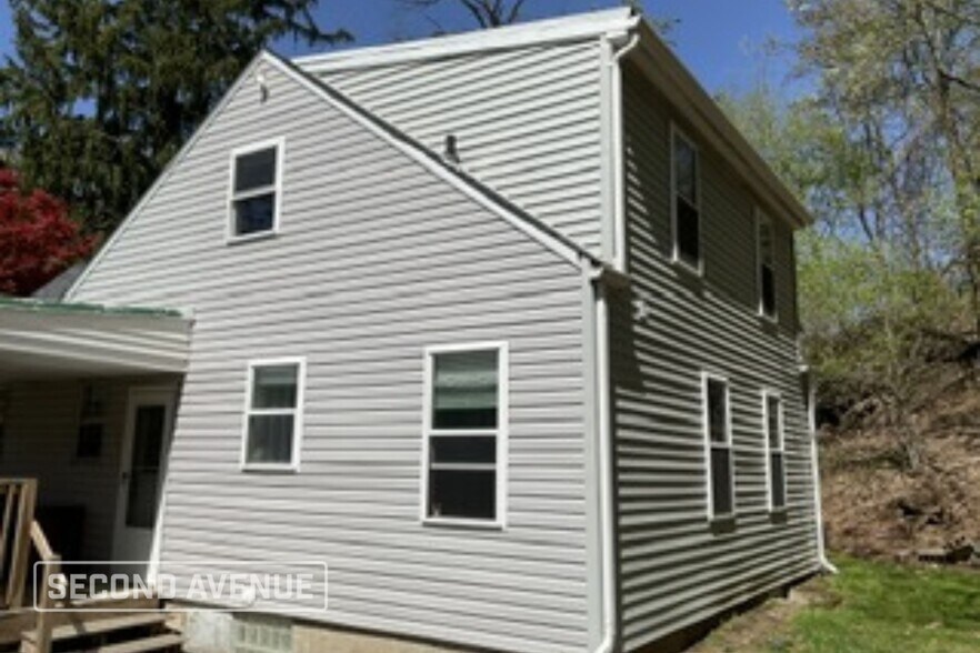 Building Photo - 915 W Sutter Rd