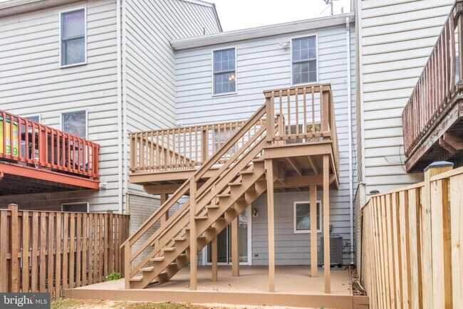 Building Photo - 9216 Burley Ln