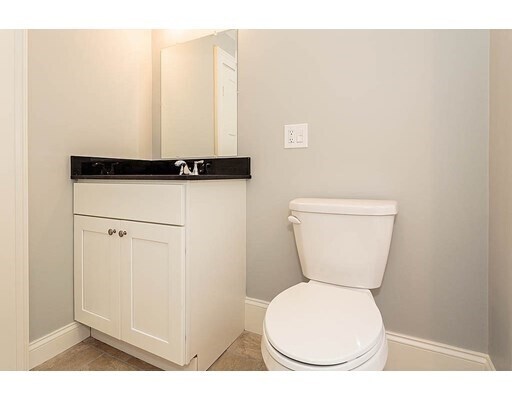 Building Photo - 23 Arthur St