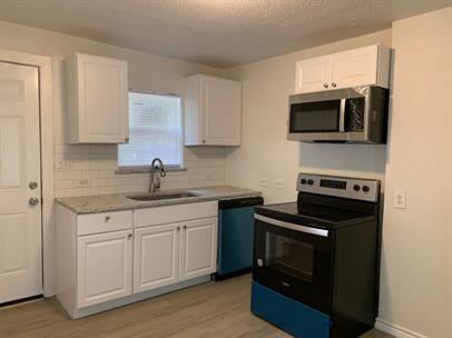 Building Photo - 1916 Liberty St