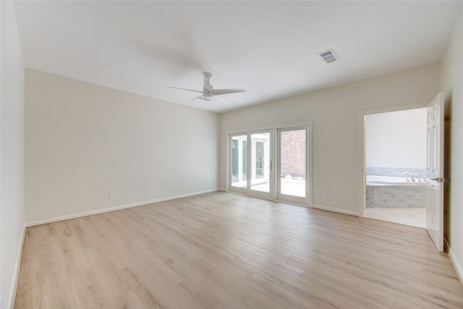 Building Photo - 14207 Stokesmount Dr